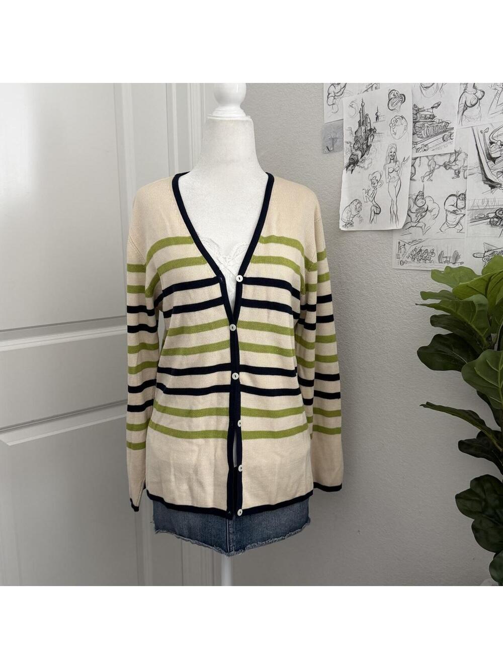 Liz Claiborne 100% silk cardigan top